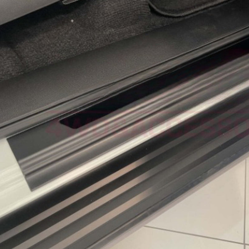CarLux™ Weather Shields Weathershields  plus BLACK Door Sills Protector For ISUZU MUX 2021 to Current Model