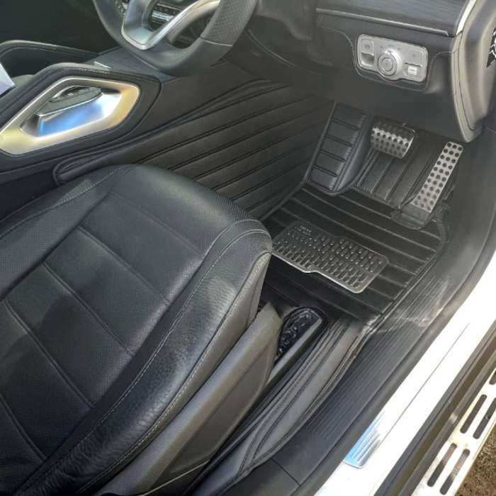 McLaren 3D Nappa Car Floor